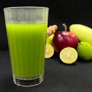 Green Goddess (Cucumber, Celery, Spinach, Apple, Lemon)